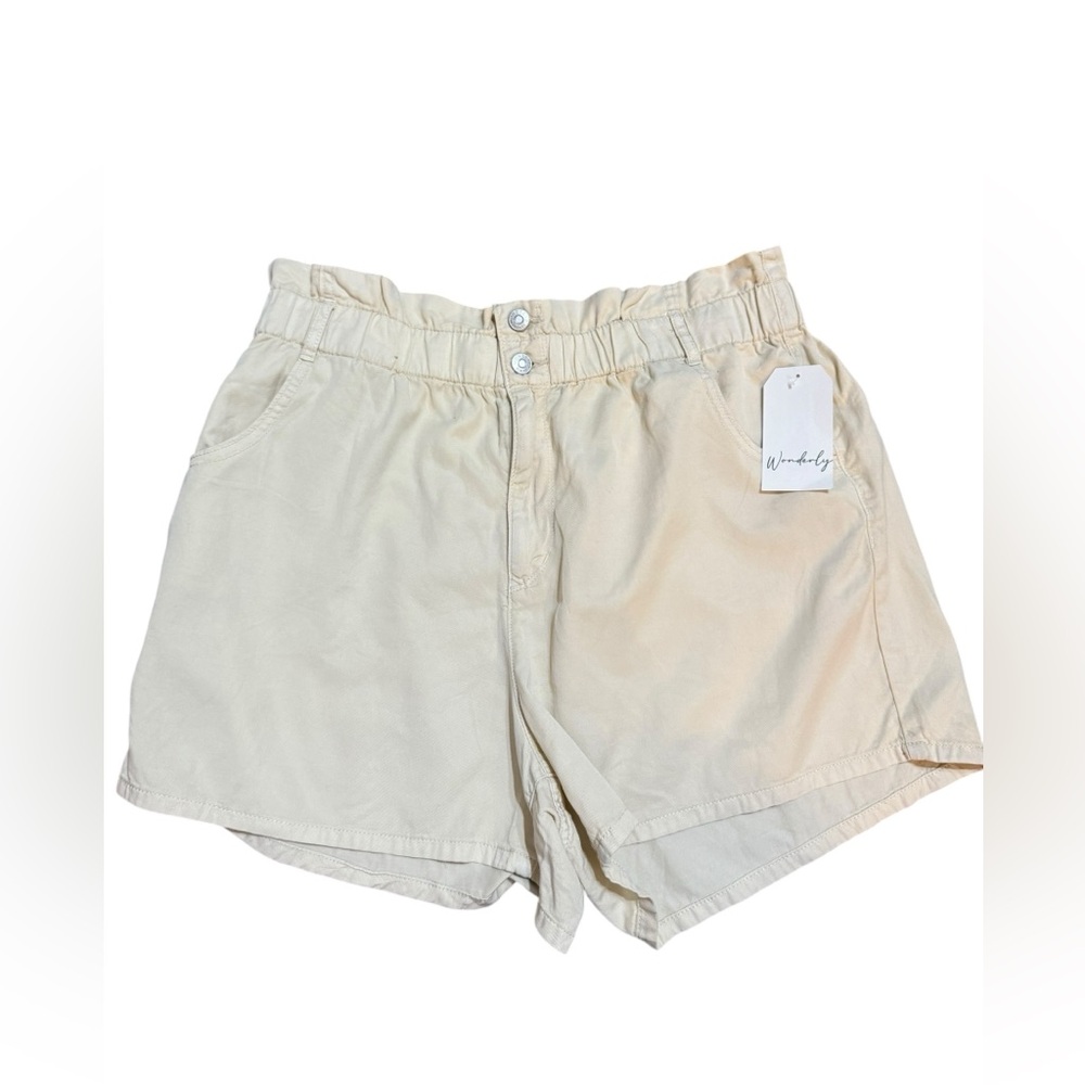 NEW Wonderly High Waist Light Tan Khaki Fashion Shorts Sz 16R